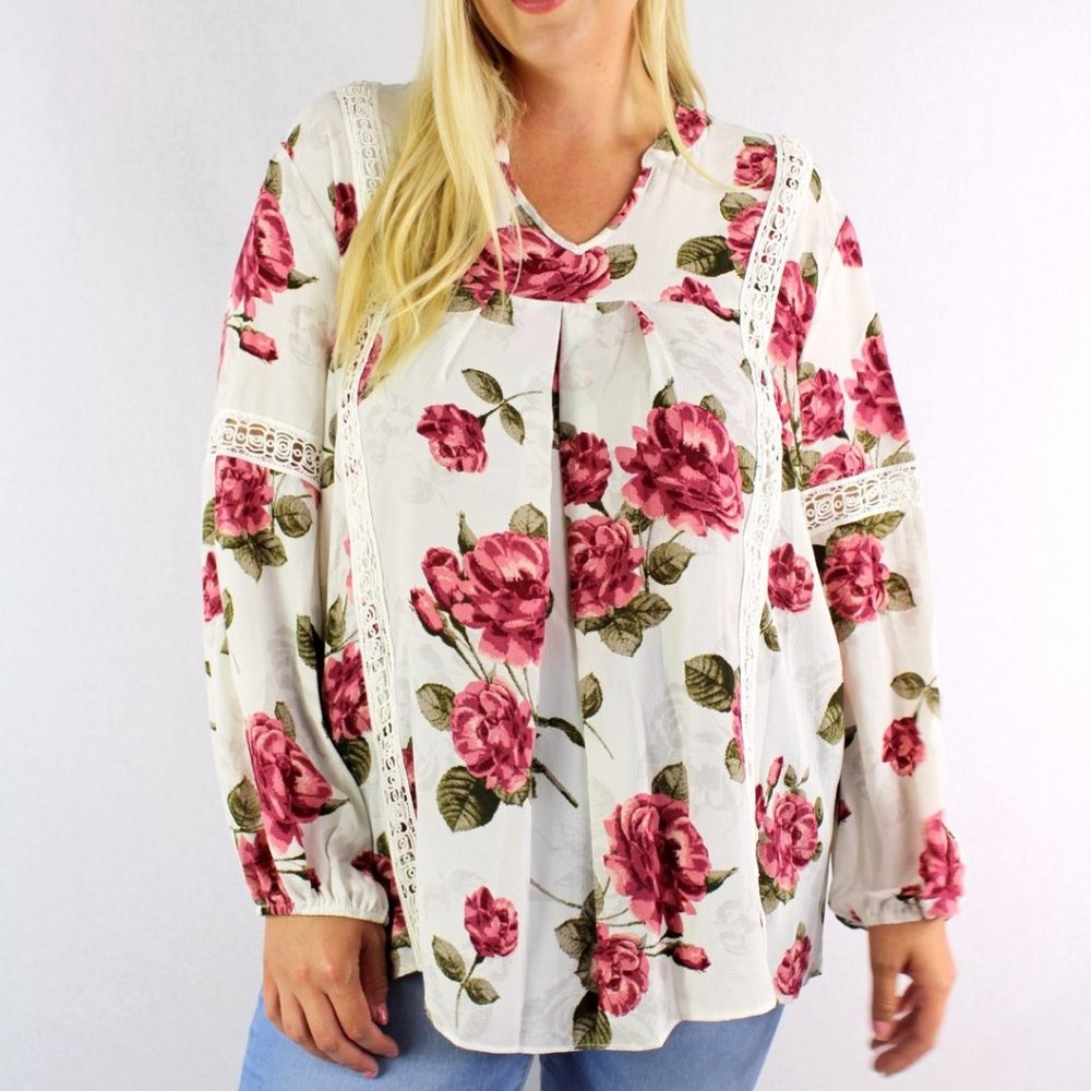 New Junior's Boutique White/red floral top